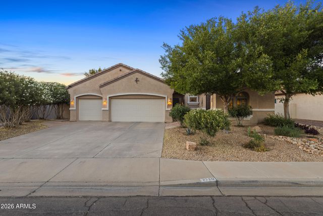 2770 E BUENA VISTA Drive, Chandler, AZ 85249