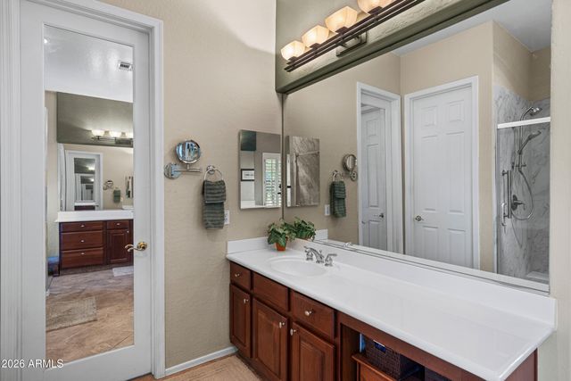 2770 E BUENA VISTA Drive, Chandler, AZ 85249