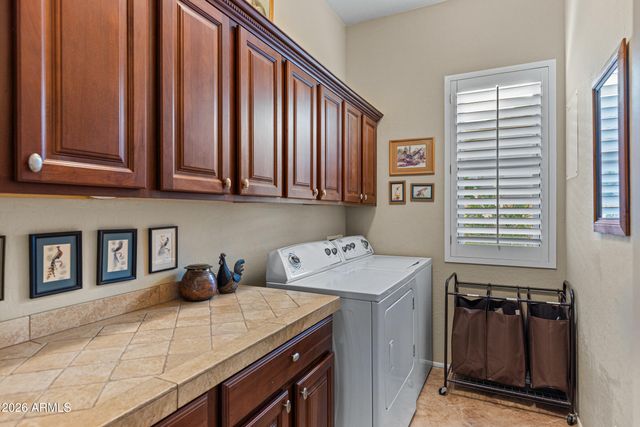 2770 E BUENA VISTA Drive, Chandler, AZ 85249