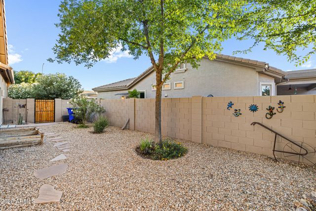 2770 E BUENA VISTA Drive, Chandler, AZ 85249
