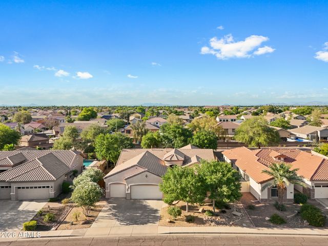 2770 E BUENA VISTA Drive, Chandler, AZ 85249