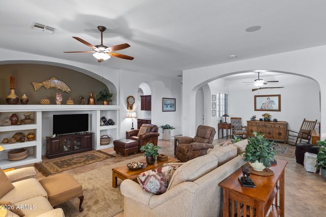 2770 E BUENA VISTA Drive, Chandler, AZ 85249