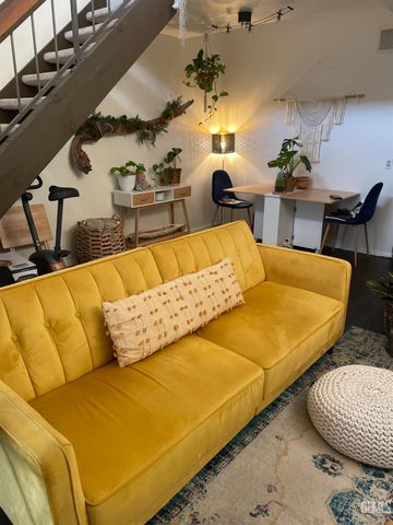 8221 Langdon 204, Van Nuys, CA 91406