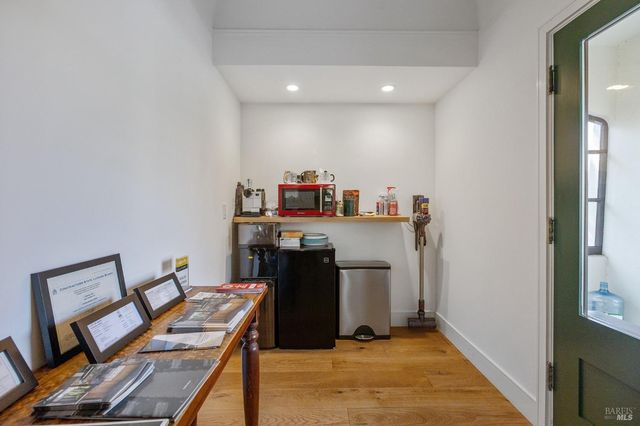 369 W Napa St, Sonoma, CA 95476