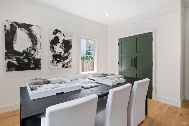 369 W Napa St, Sonoma, CA 95476