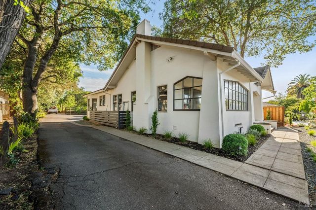 369 W Napa St, Sonoma, CA 95476