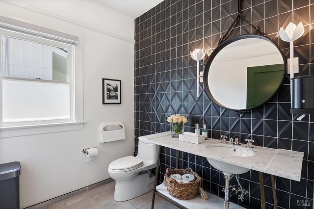 369 W Napa St, Sonoma, CA 95476