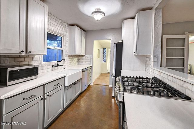 2512 E Linden Street, Tucson, AZ 85716