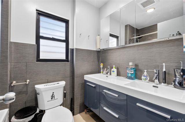 520 124th Street, College Point, NY 11356