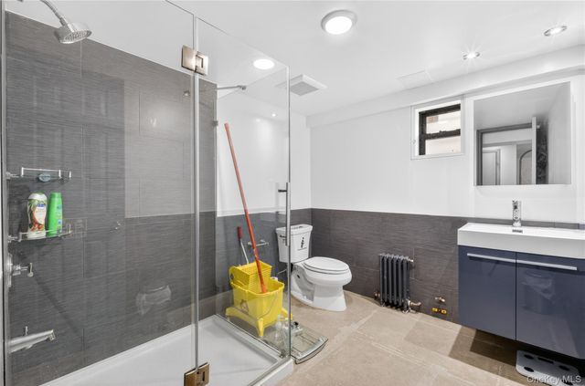 520 124th Street, College Point, NY 11356