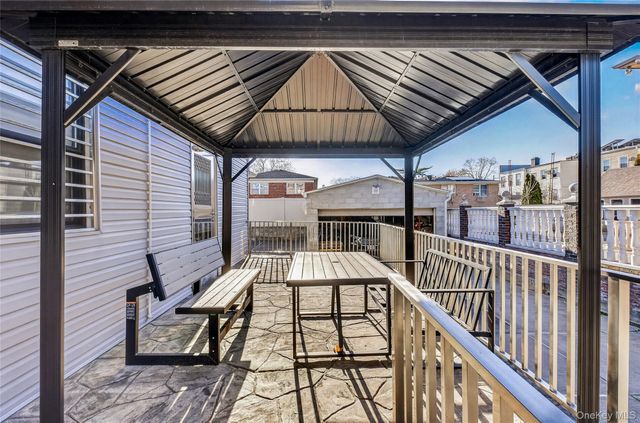 520 124th Street, College Point, NY 11356