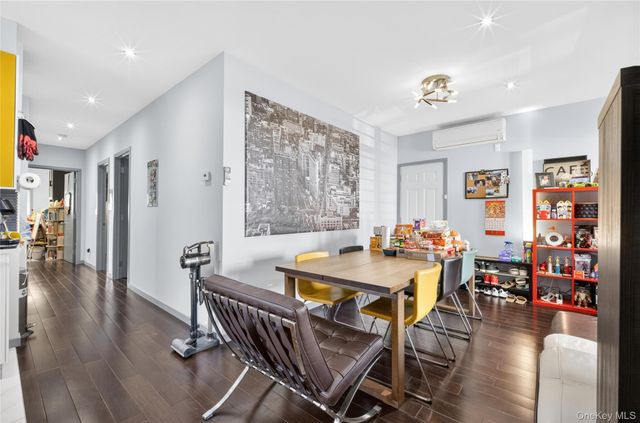 520 124th Street, College Point, NY 11356