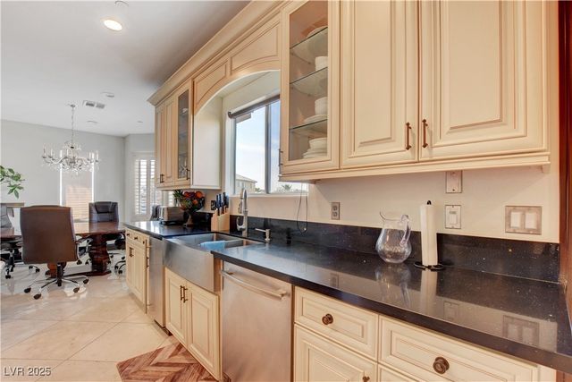 3541 Winter Wren Street, Las Vegas, NV 89122