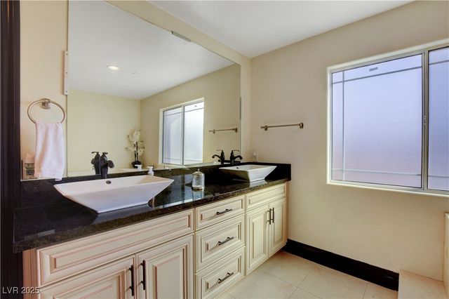 3541 Winter Wren Street, Las Vegas, NV 89122