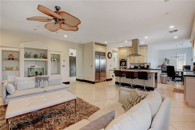 3541 Winter Wren Street, Las Vegas, NV 89122