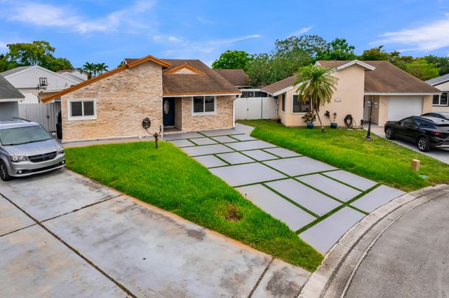 1721 SW 87th Terrace, Miramar, FL 33025