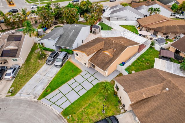 1721 SW 87th Terrace, Miramar, FL 33025