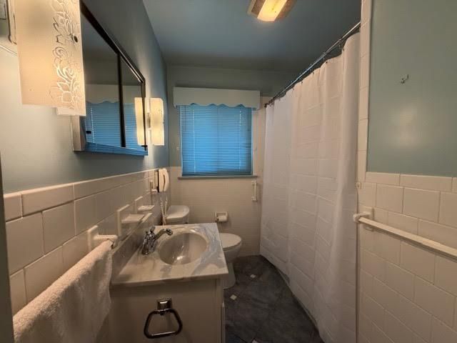 5107 Hollyhock RD, Roanoke, VA 24012