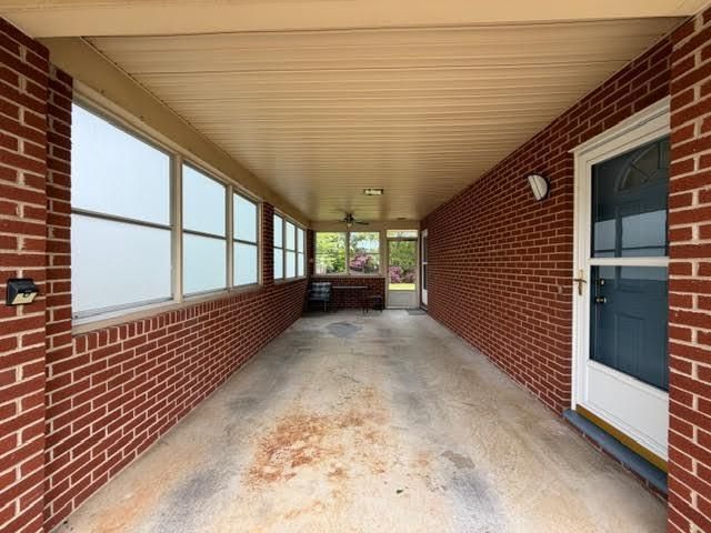 5107 Hollyhock RD, Roanoke, VA 24012