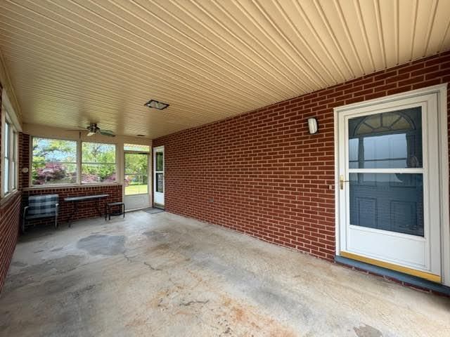 5107 Hollyhock RD, Roanoke, VA 24012