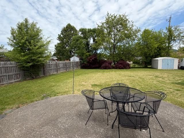 5107 Hollyhock RD, Roanoke, VA 24012