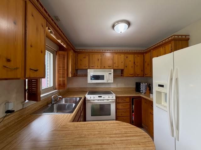 5107 Hollyhock RD, Roanoke, VA 24012