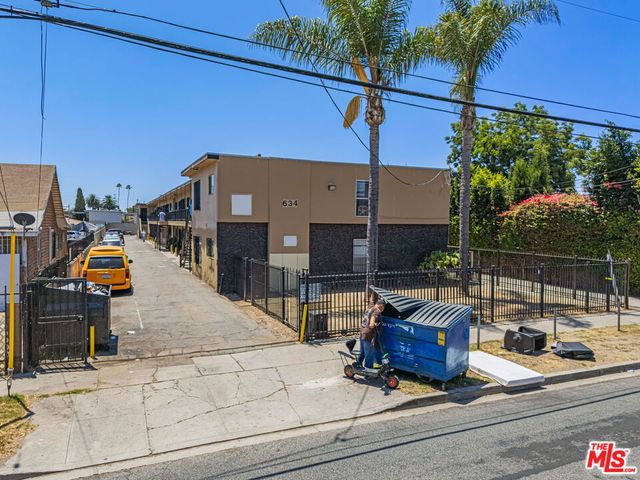 634 W 92nd Street, Los Angeles, CA 90044