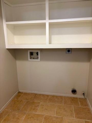 17122 Kings Walk Lane, Houston, TX 77070