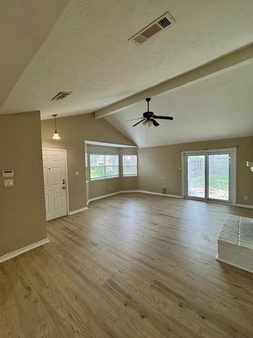 17122 Kings Walk Lane, Houston, TX 77070