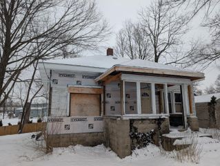 107 E Chicago Street, Buchanan City, MI 49107