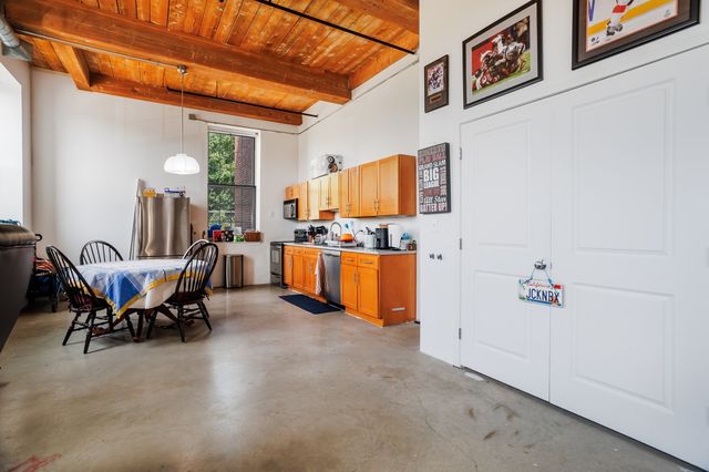 35 Riverwalk Way R201, Lowell, MA 01854