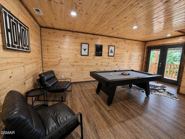 1632 Mountain Lodge Way, Pigeon Forge, TN 37862