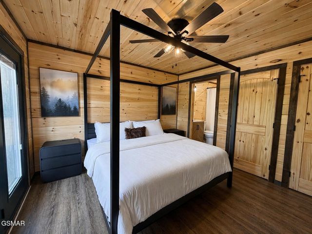 1632 Mountain Lodge Way, Pigeon Forge, TN 37862