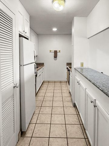 2121 Nicholasville Road 503, Lexington, KY 40503