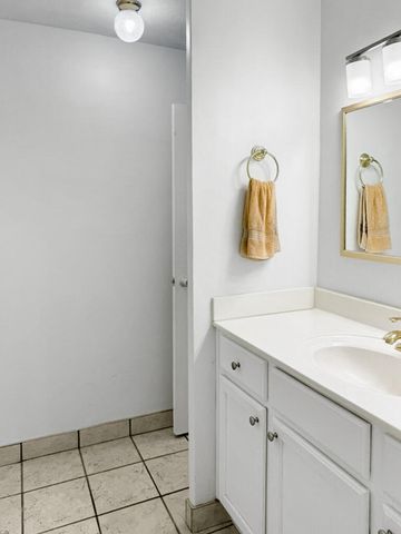 2121 Nicholasville Road 503, Lexington, KY 40503