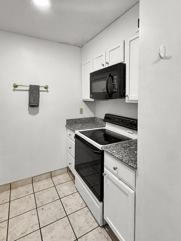 2121 Nicholasville Road 503, Lexington, KY 40503
