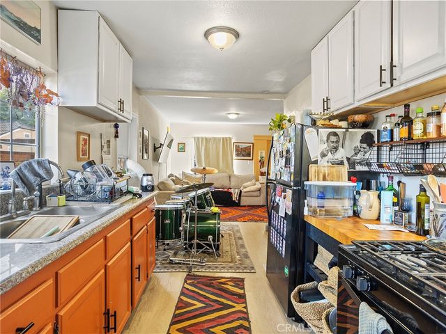 319 W Windsor Road, Glendale, CA 91204