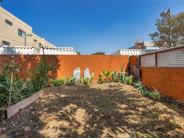 319 W Windsor Road, Glendale, CA 91204