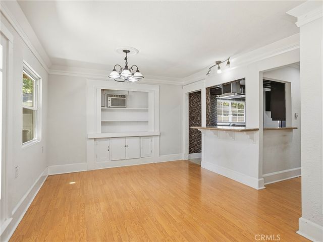 319 W Windsor Road, Glendale, CA 91204