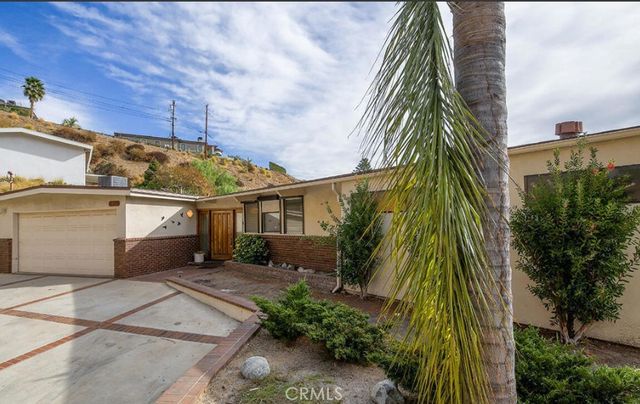 1300 Paseo Redondo, Burbank, CA 91501