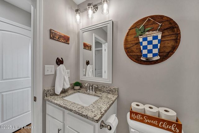 200 Stringer Ln, Mt Washington, KY 40047