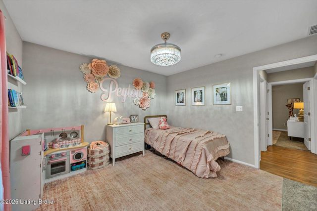 200 Stringer Ln, Mt Washington, KY 40047