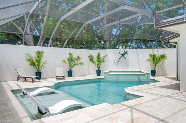 8058 Vera Cruz WAY, Naples, FL 34109