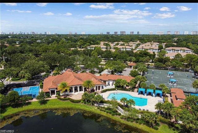 8058 Vera Cruz WAY, Naples, FL 34109