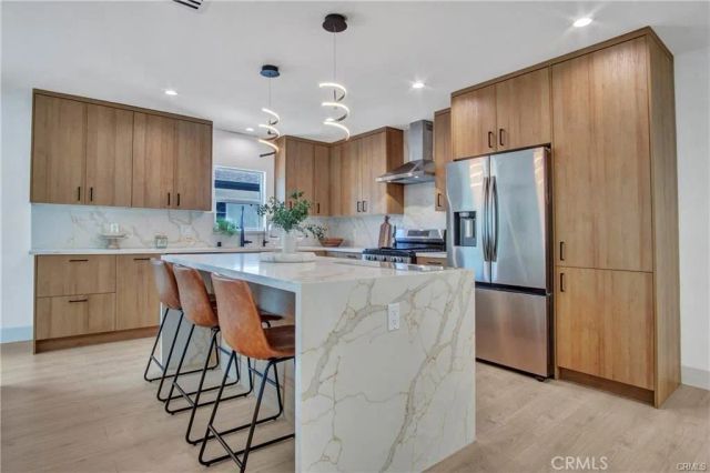 18406 Jovan Street, Tarzana, CA 91335
