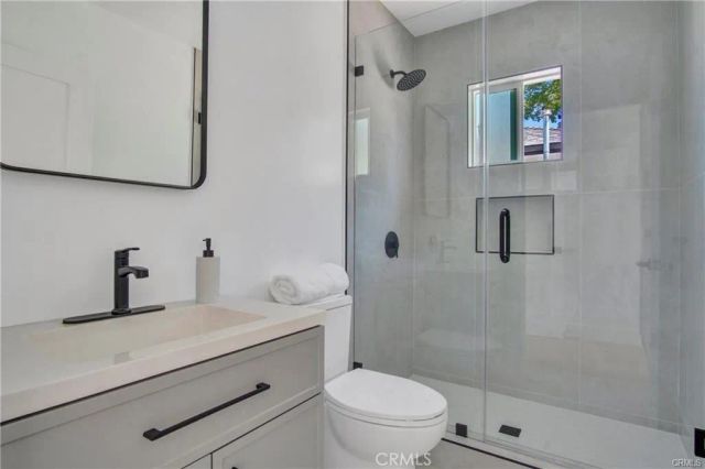 18406 Jovan Street, Tarzana, CA 91335