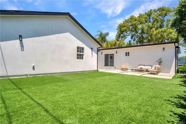 18406 Jovan Street, Tarzana, CA 91335