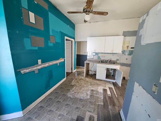 1312 E Walnut Street, Evansville, IN 47714