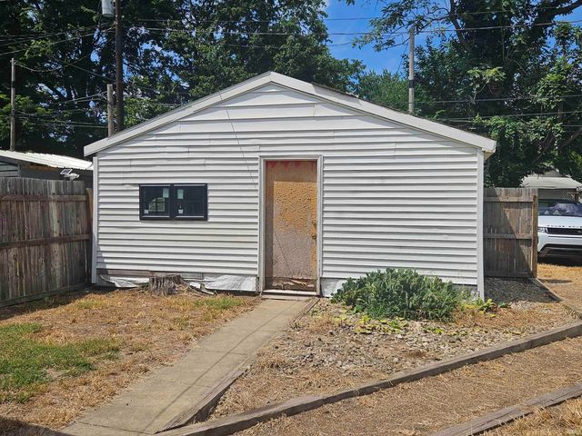 1312 E Walnut Street, Evansville, IN 47714