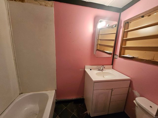 1312 E Walnut Street, Evansville, IN 47714